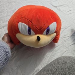 Knuckles Head Squishpillow 