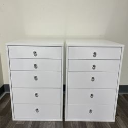 5-Drawer Dresser With Crystal Knobs