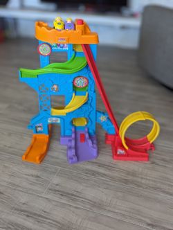 Loops N Swoops yitahome Amusement Park