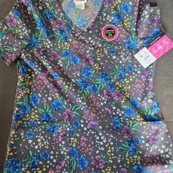 Size Small Scrub Top 