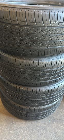 235/60/18 (3 Kumho crugen (1) Nexen 🔥