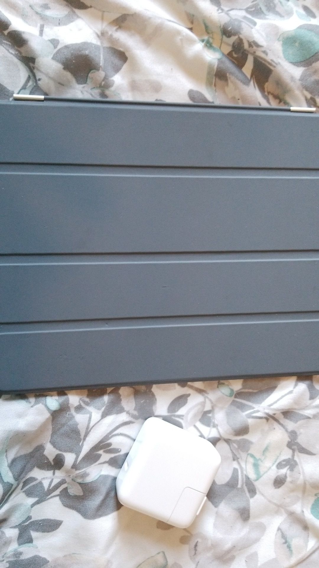 iPad 2nd generation works great