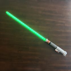 2010 Hasbro Luke Skywalker Lightsaber