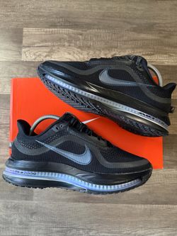 Nike Pegasus Premium sz 8