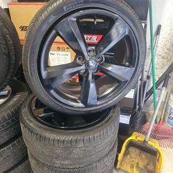 19 INCH FORD MUSTANG RIMS