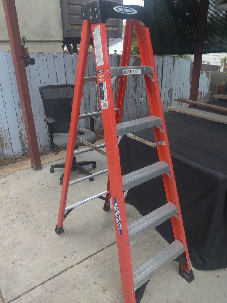 Werner 6ft Ladder 300lbs