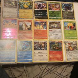 Set Of Pokémon Cards 