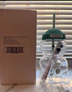 Starbucks Bearista