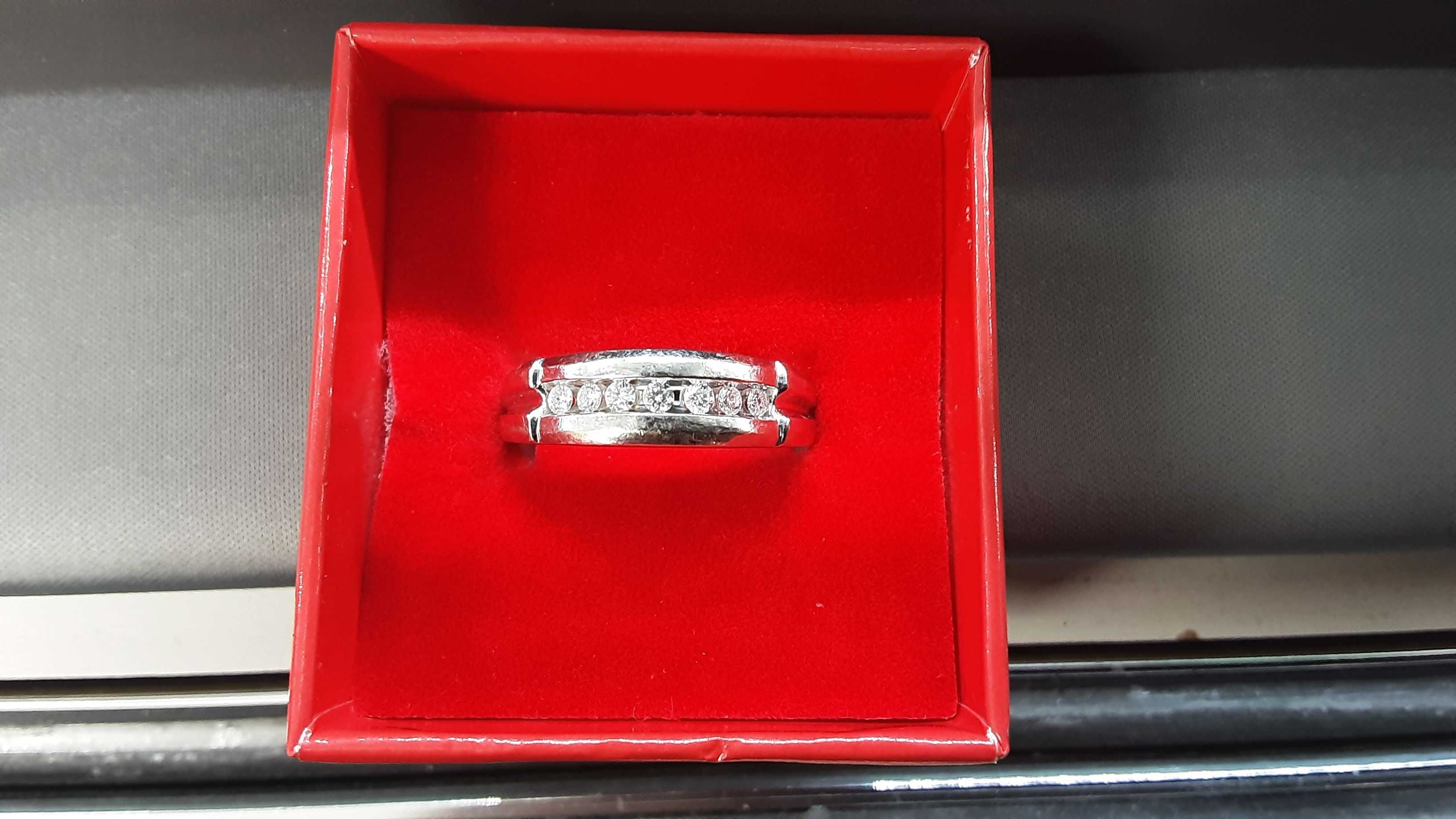 White Gold 14k (.585) 6.1 grams Size 11