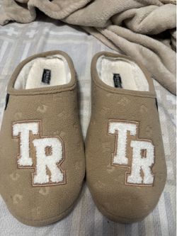 True Religion men slippers