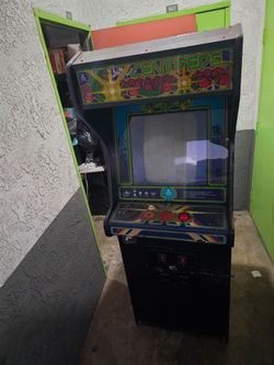 1980s AUTHENTIC ATARI CENTIPEDE CABINET