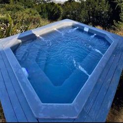 Pools And Jacuzzi (Piscinas Y Jacuzzi)