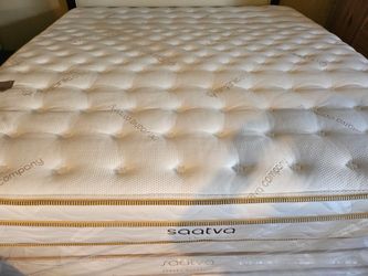 Saatva King Mattress
And Box Spring
In good conditions
300 dlls free delivery