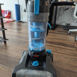 Bissell Powerforce Helix Upright Bagless Vacuum Cleaner