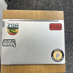 LENOVO Laptop
