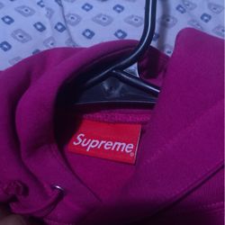 Supreme Hoodie