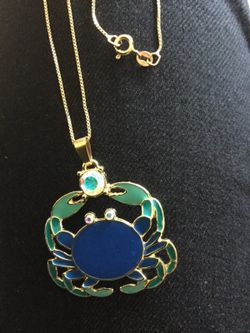 Oceanside Jewelry 🐬⛱ Crab Pendant & gold chain necklace
