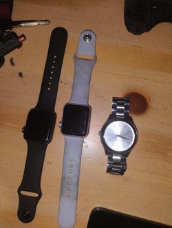 Apple watch And Micheal Korse