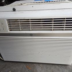 Window AC Unit