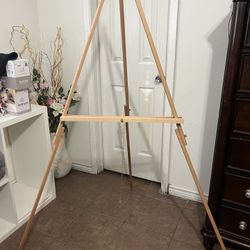 Canvas Holder