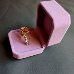 1pc Rose Gold Engagement Ring With Sparkling CZ