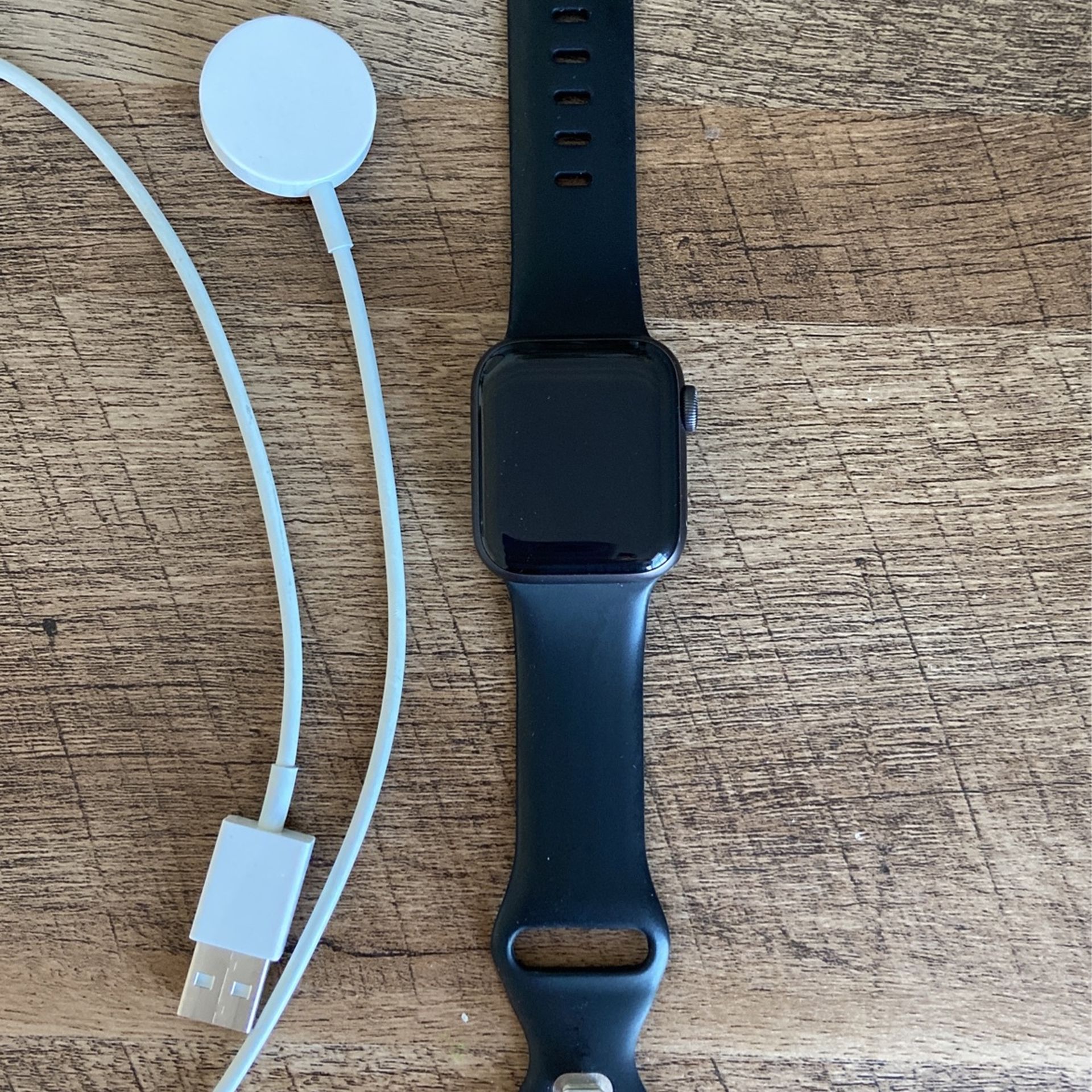Apple Watch SE Nike Edition! Like new!