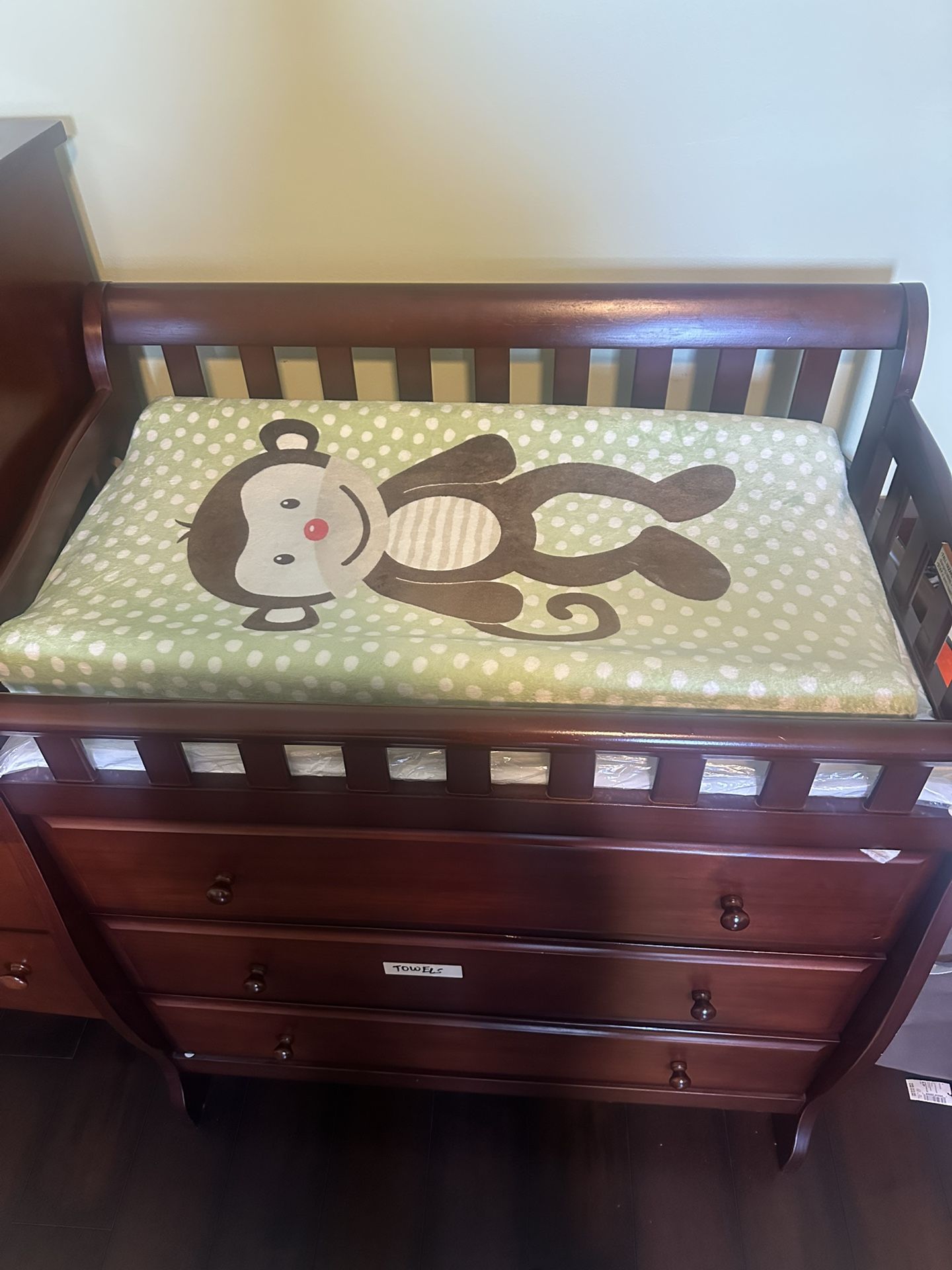 Diaper Changer And Furniture