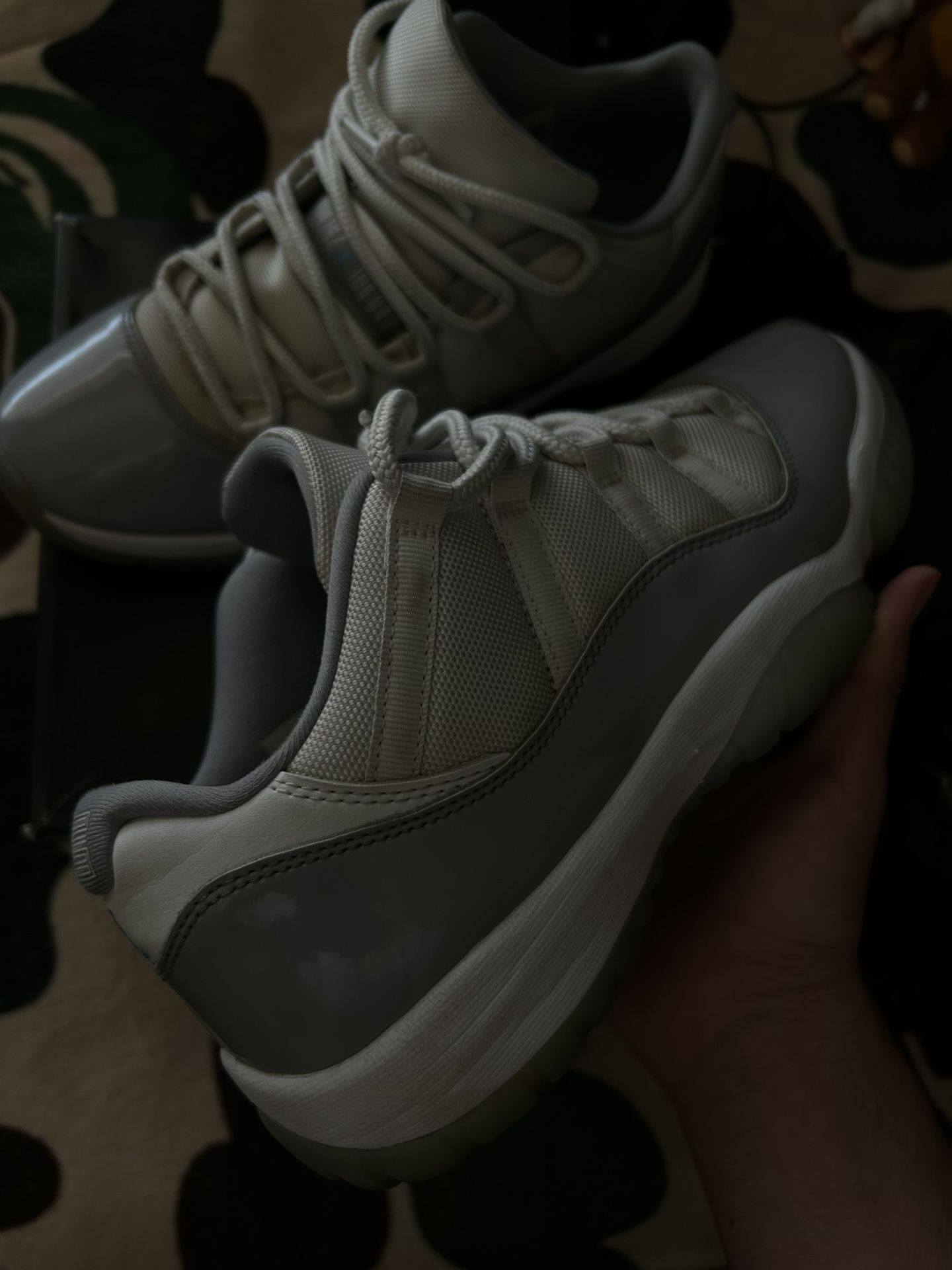 Jordan 11 low cement grey