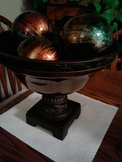 Beautiful Pier I Decor Bowl and Accent Balls $50.