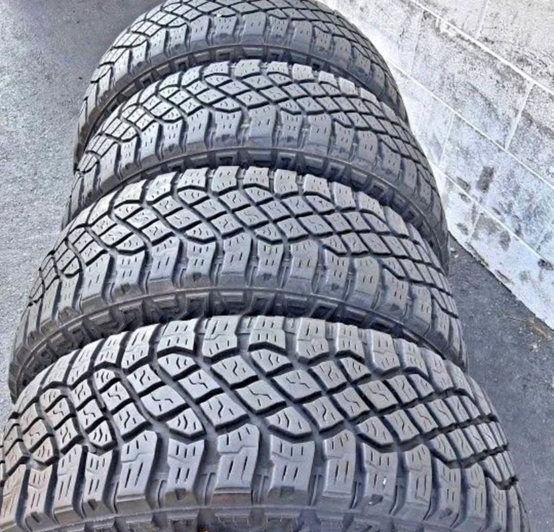 275 65 18 Goodyear Tires Con 80% de Vida Las 4