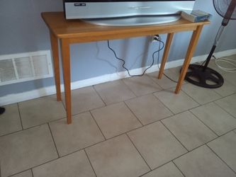 $25+
Sofa $50
3 Dressers (side tables) $25 each
Huge dresser $75
Dining Table $25
TV table $25
Coffee table $25
Roller chair $25
Lamp $25
Pick up /del