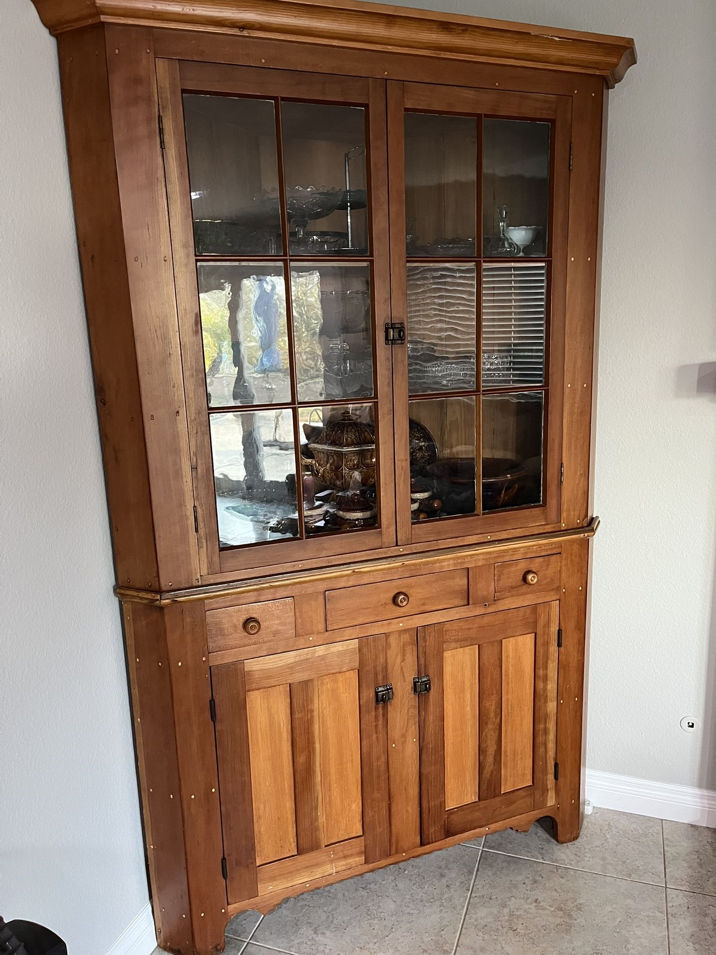 Antique Corner Hutch