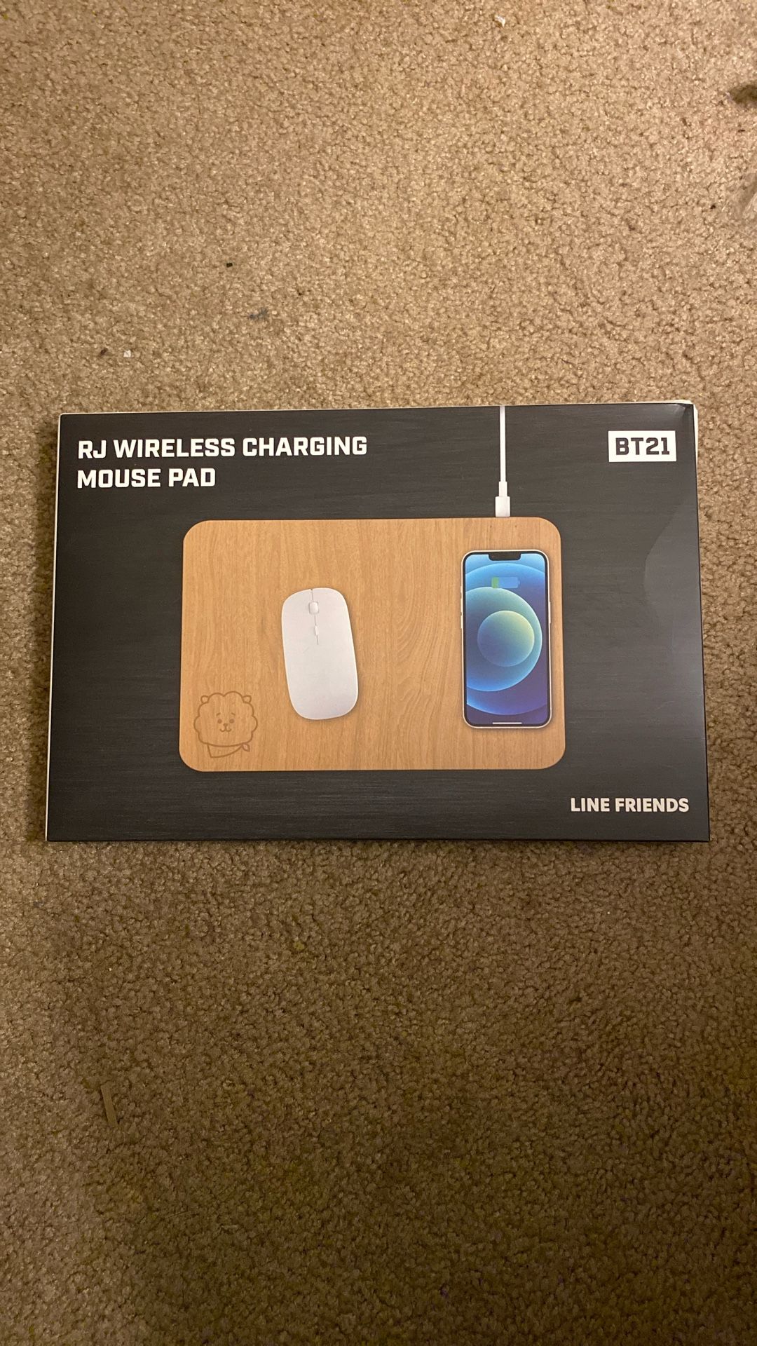 RJ WIRELESS CHARGING MOUSE PAD BT21 IN BOX