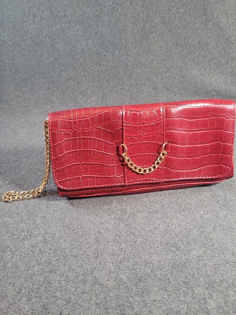 New Red/Burgundy Croco-Pattern Evening Purse – 10” Wide