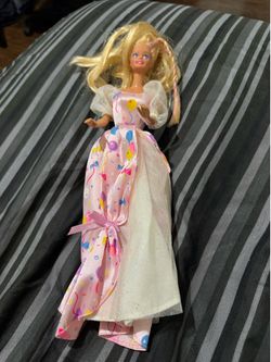 Vintage Barbie Doll 1966 Body + 1976 Head. Party Dress Princess Glitter Balloon