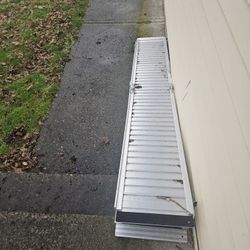 Wheelchair ramp- foldable 