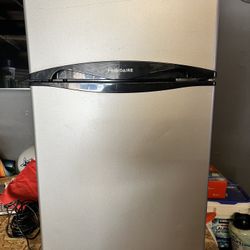Small Refrigerator