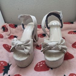 Gingam Cream and tan platform sandals