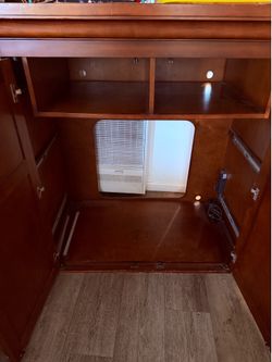 Mueble madera sólida