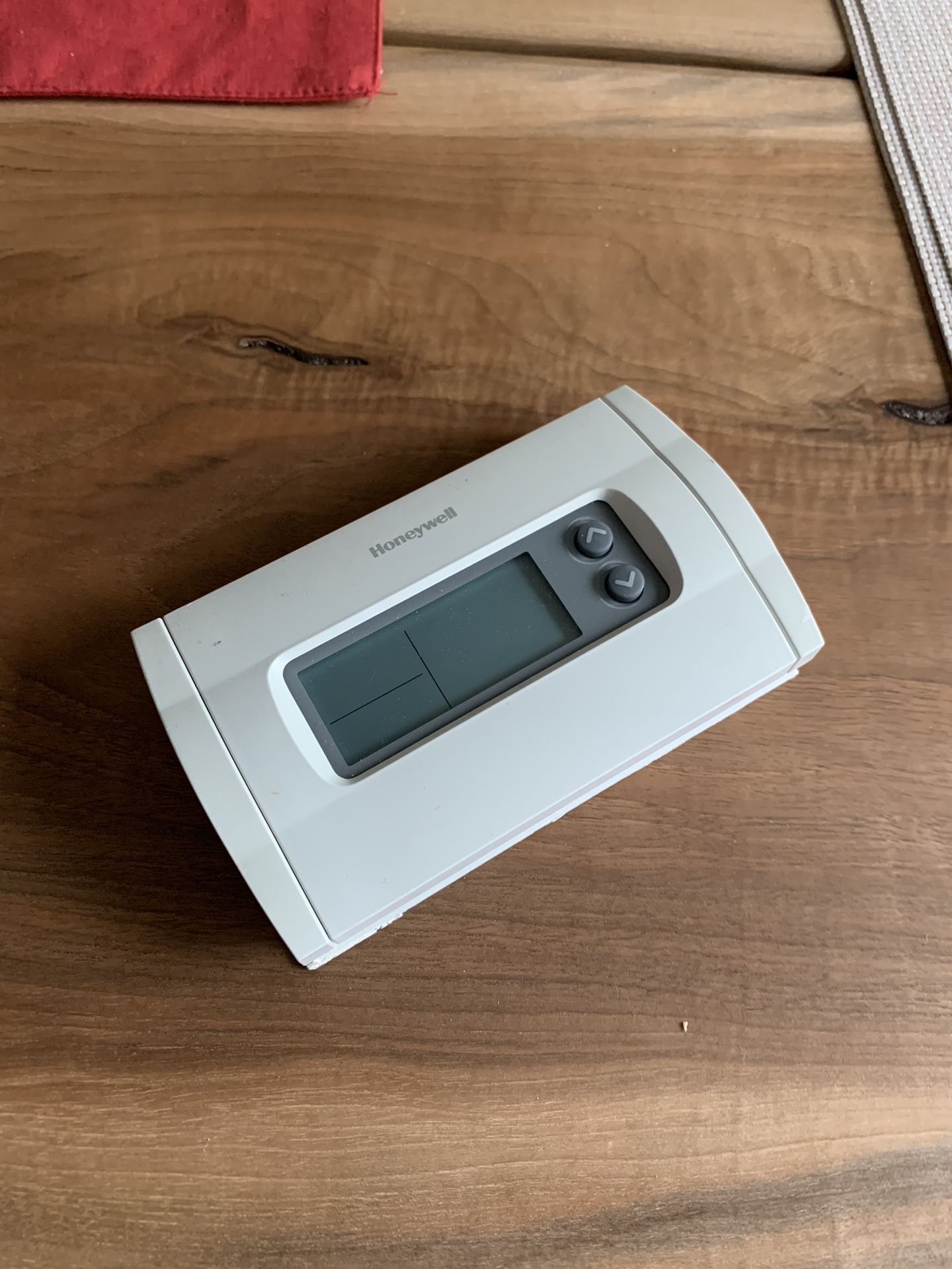 Honeywell Home Thermostat for Sale in Glenview, IL OfferUp