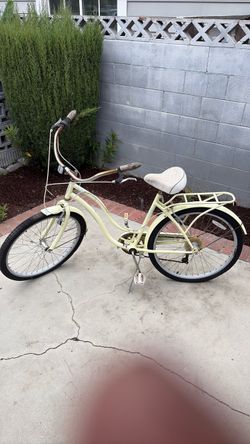 Schwinn Perla 26” Bike