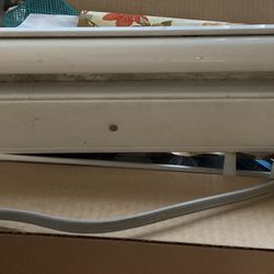 2’ Foot Counter Top Light 💡