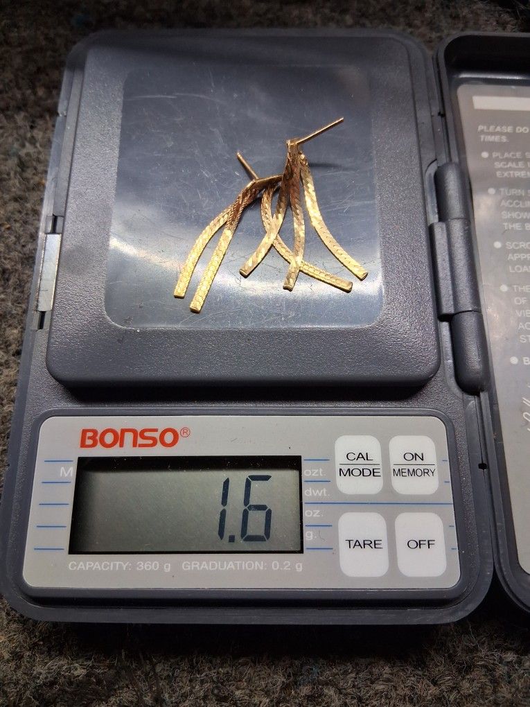 1.6 GRAMS 14K YELLOW GOLD SCRAP PRICE $125