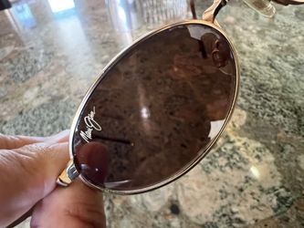 Vintage Excellent Condition Maui Jim Sunglasses (glass)