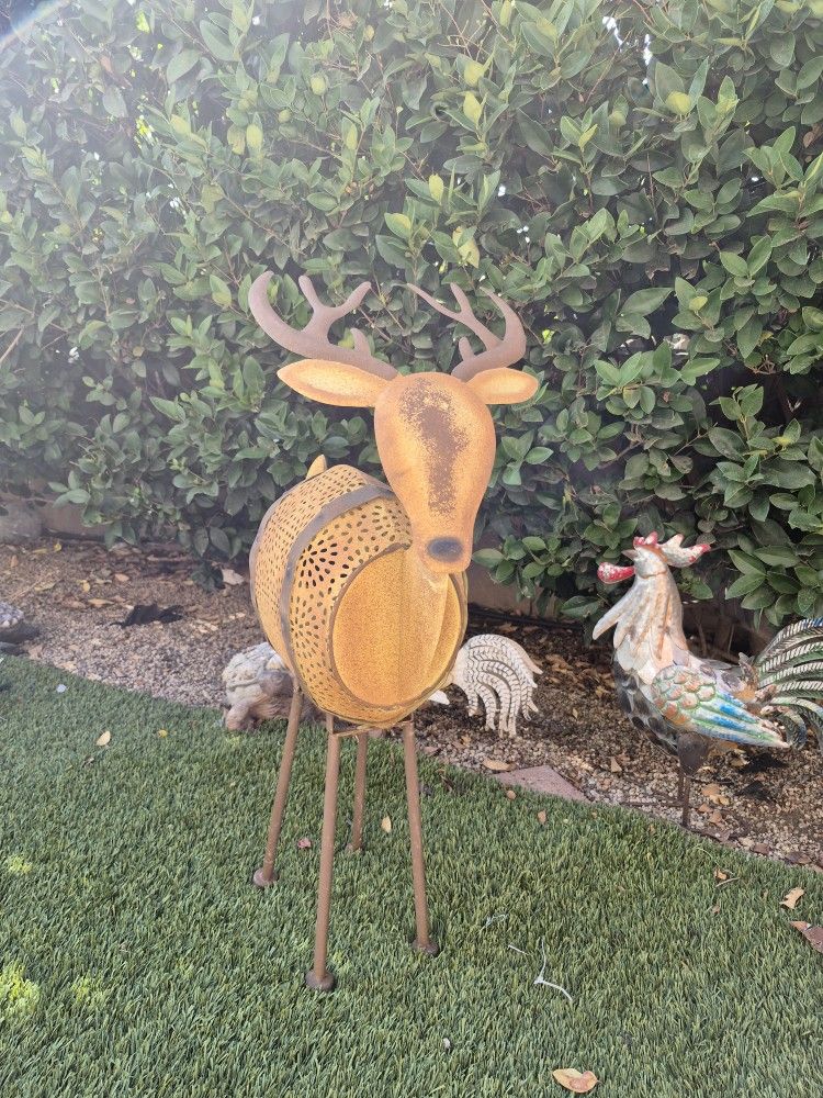 Reindeer Barrel Solar Sculpture 