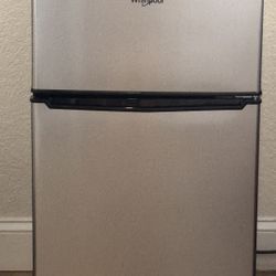 Whirlpool 3.1cf Mini Refrigerator Stainless Steel WH31S1E