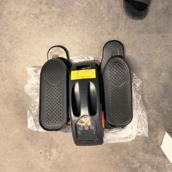 Seated Elliptical Machine 