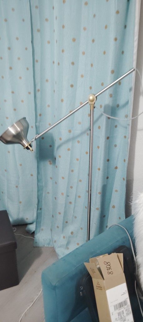 Industrial Lamp Ikea Like Nee Must Sell