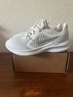 Women’s Nike shoes