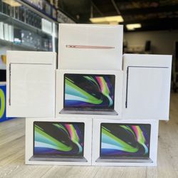 MacBook Air M1, M2, M3 Chip & MacBook Pro 13 inch M2 Chip Available (Brand New) (Take It Home In Payment/ llévatelo a casa en pagos) 